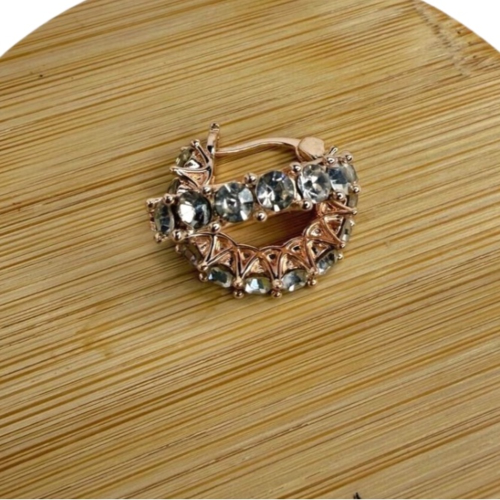 NWOT Rose Gold Tone Crystal Huggie Hoop Earrings Sparkly Rhinestone